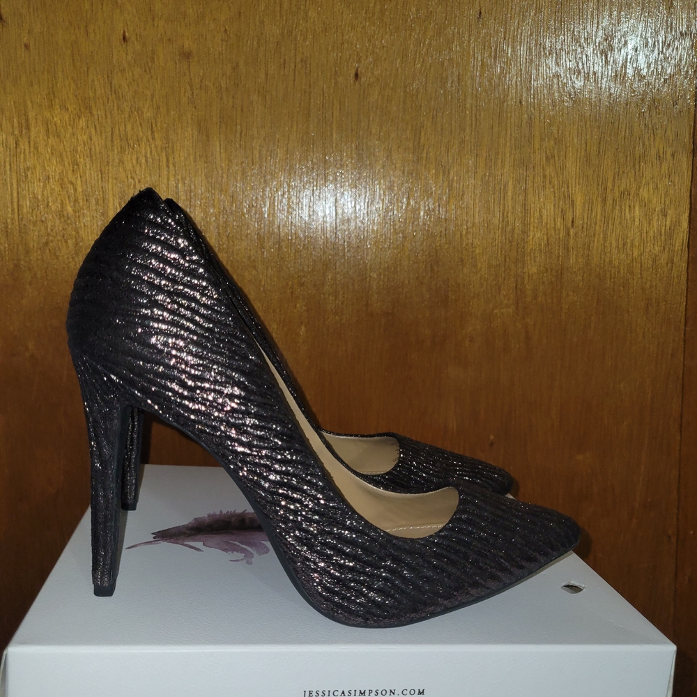 Jessica Simpson Women's Shoes Fits Small Color Gunmental